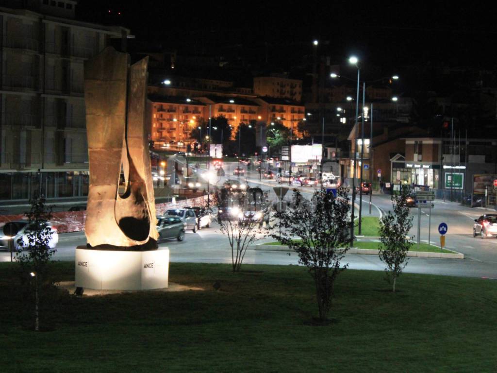 L'Aquila: rotatorie by night