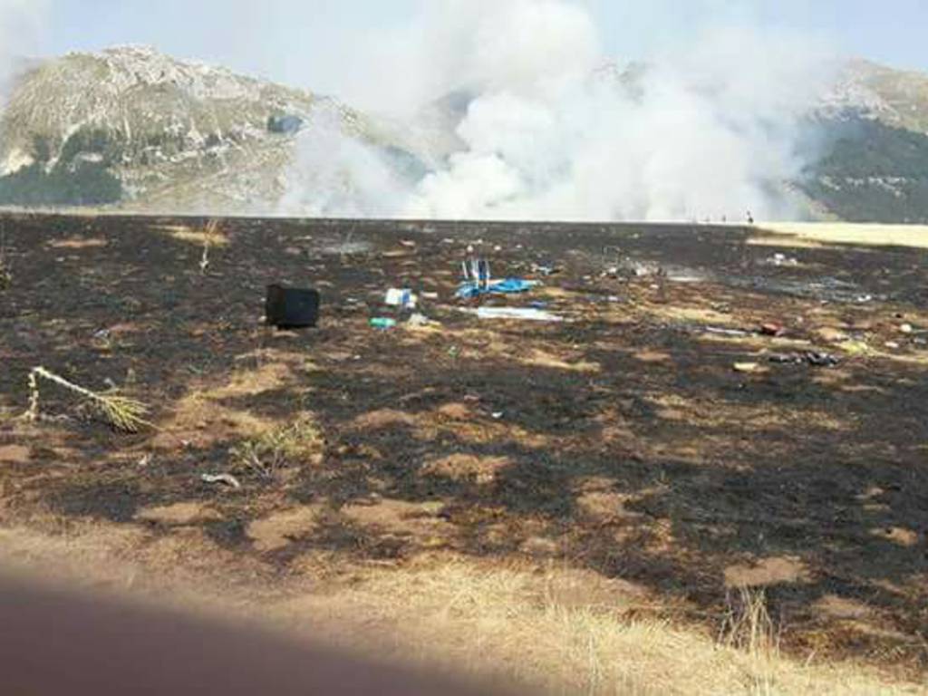 incendio fonte vetica 5 6 agosto 2017