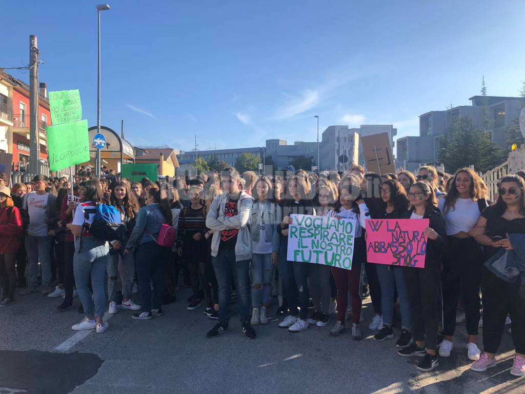 studenti l'aquila global strike