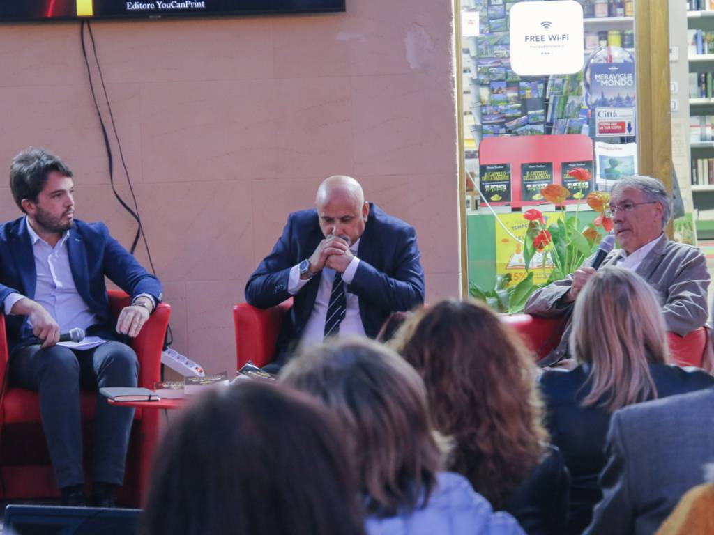 presentazione libro l'aquila