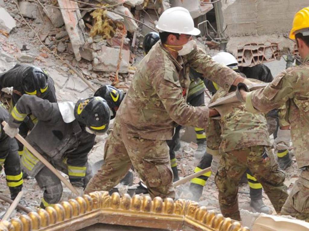 soccorsi terremoto l'aquila