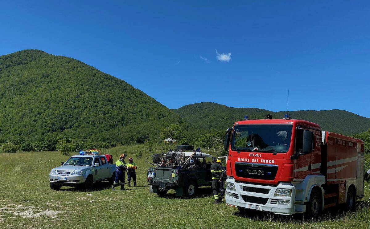 vigili del fuoco esercitazione aib