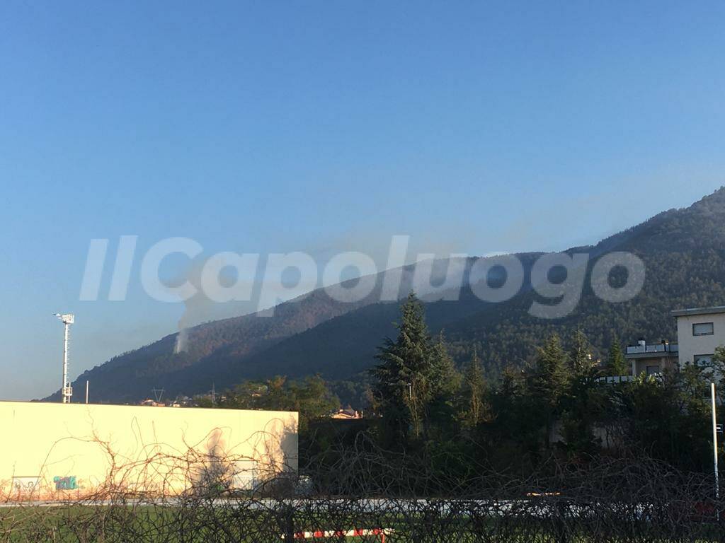 fumo incendi l'aquila 10 agosto