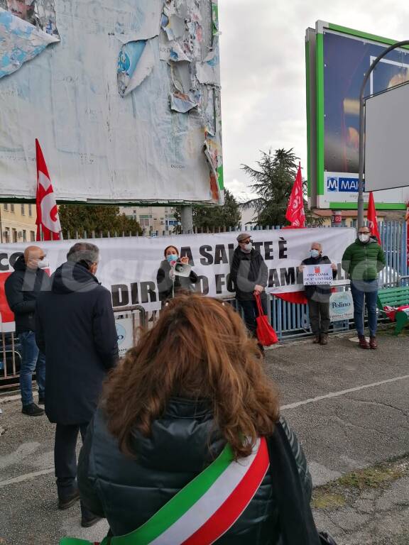 manifestazione protesta punto nascita sulmona