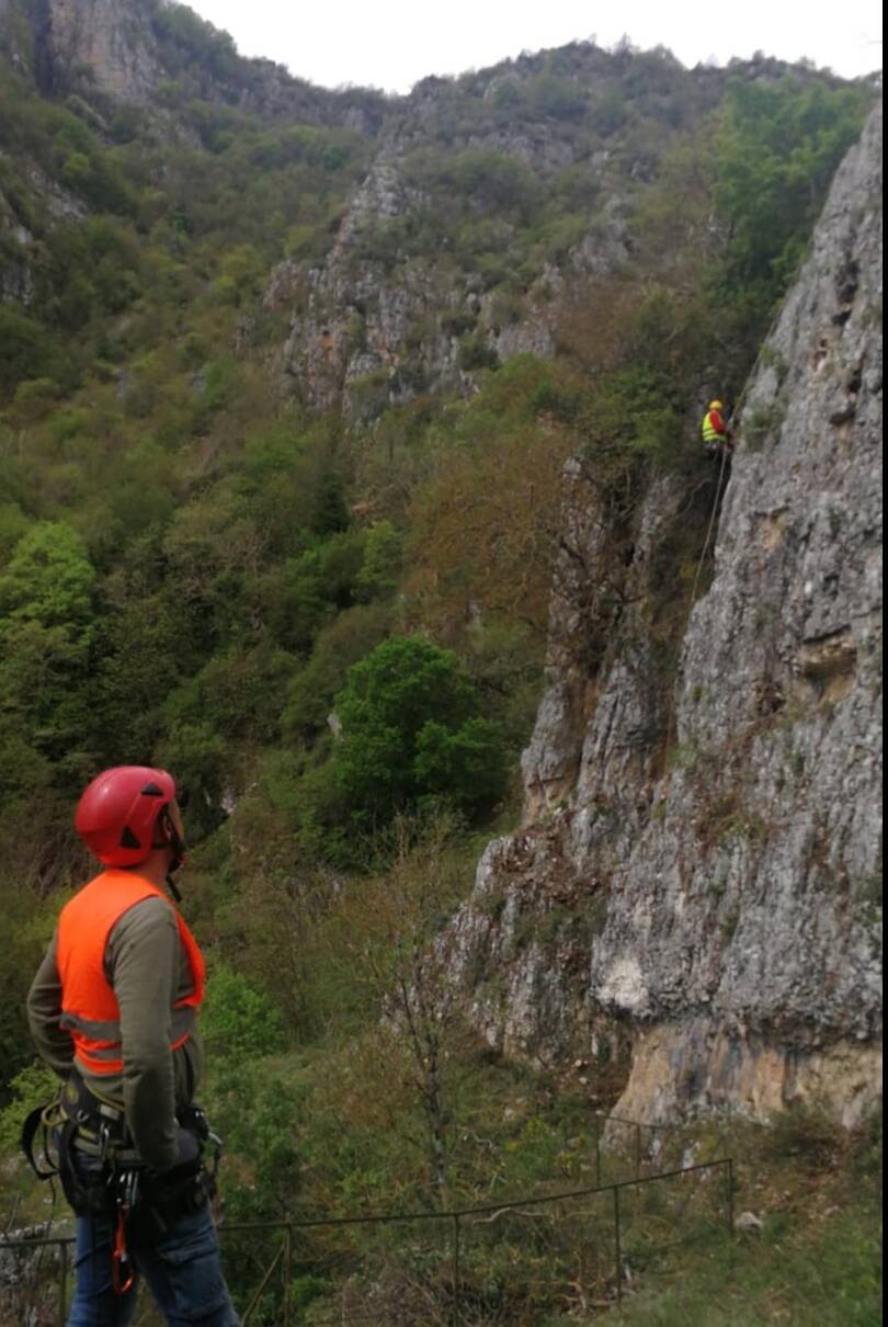 lavori grotte di stiffe