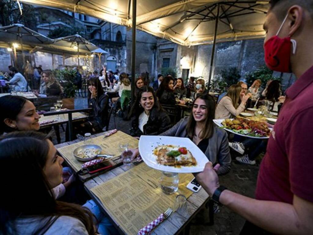 cena fuori 