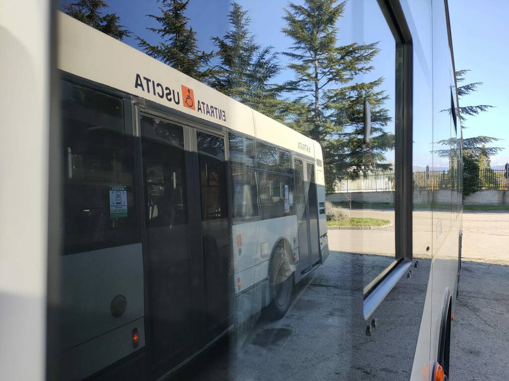 Bus ama l'aquila