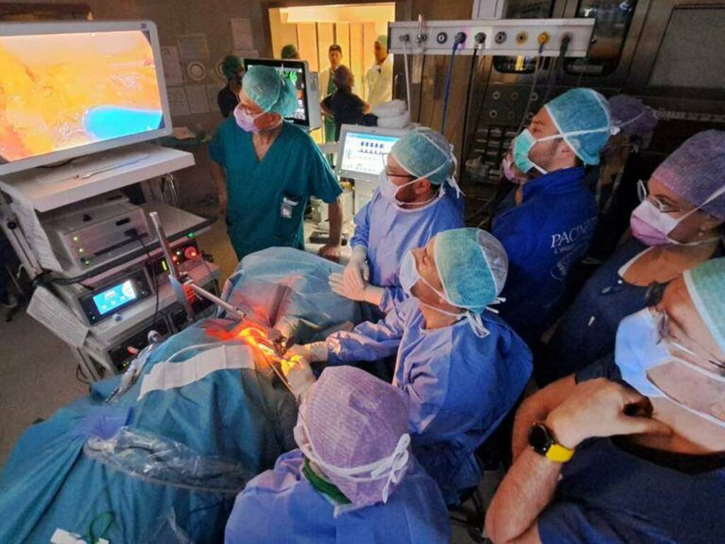 chirurgia robotica tiroidea 